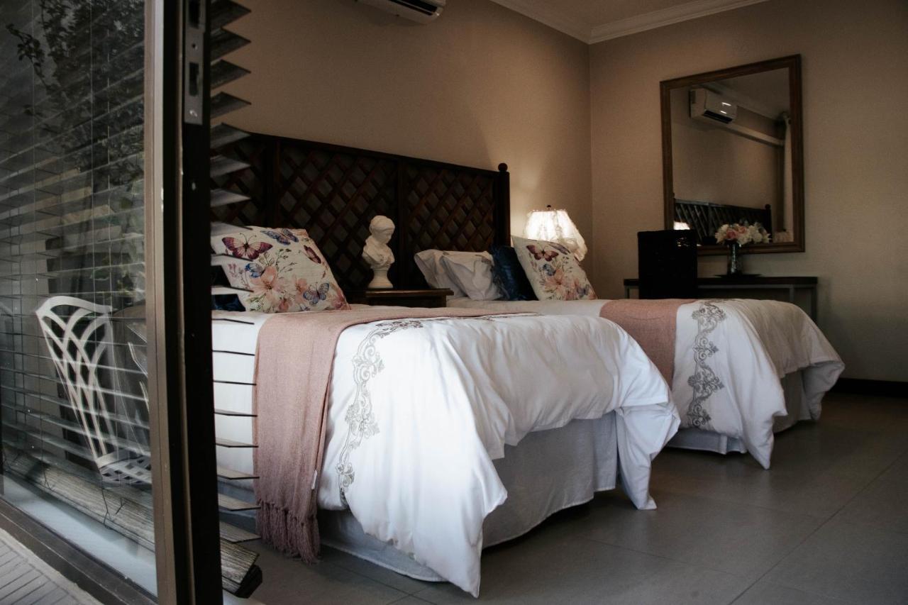 Mi Vida Guesthouse Клерксдорп Екстериор снимка