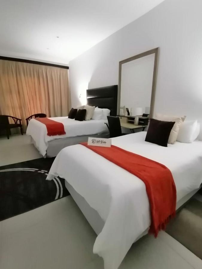 Mi Vida Guesthouse Клерксдорп Екстериор снимка