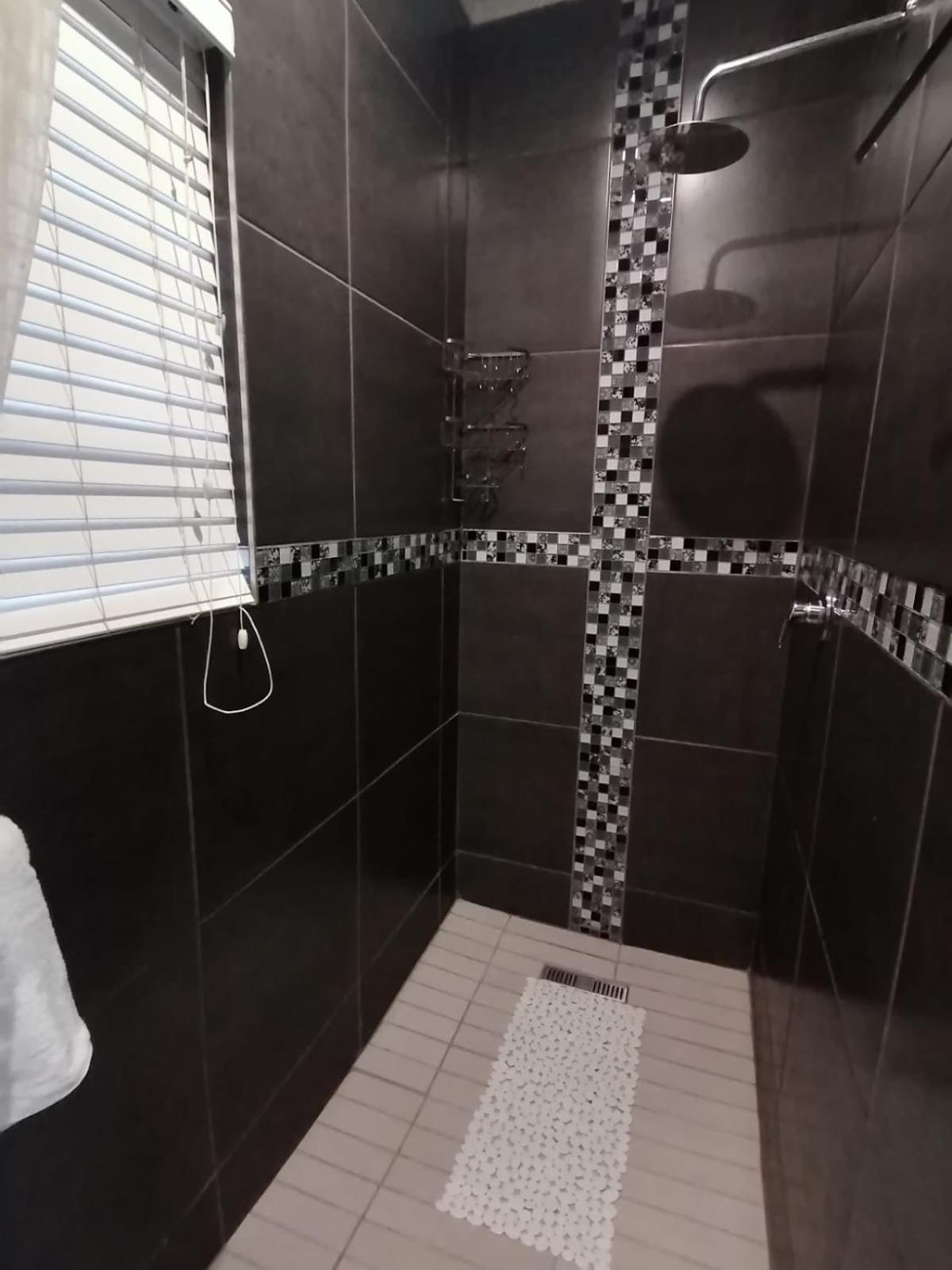 Mi Vida Guesthouse Клерксдорп Екстериор снимка